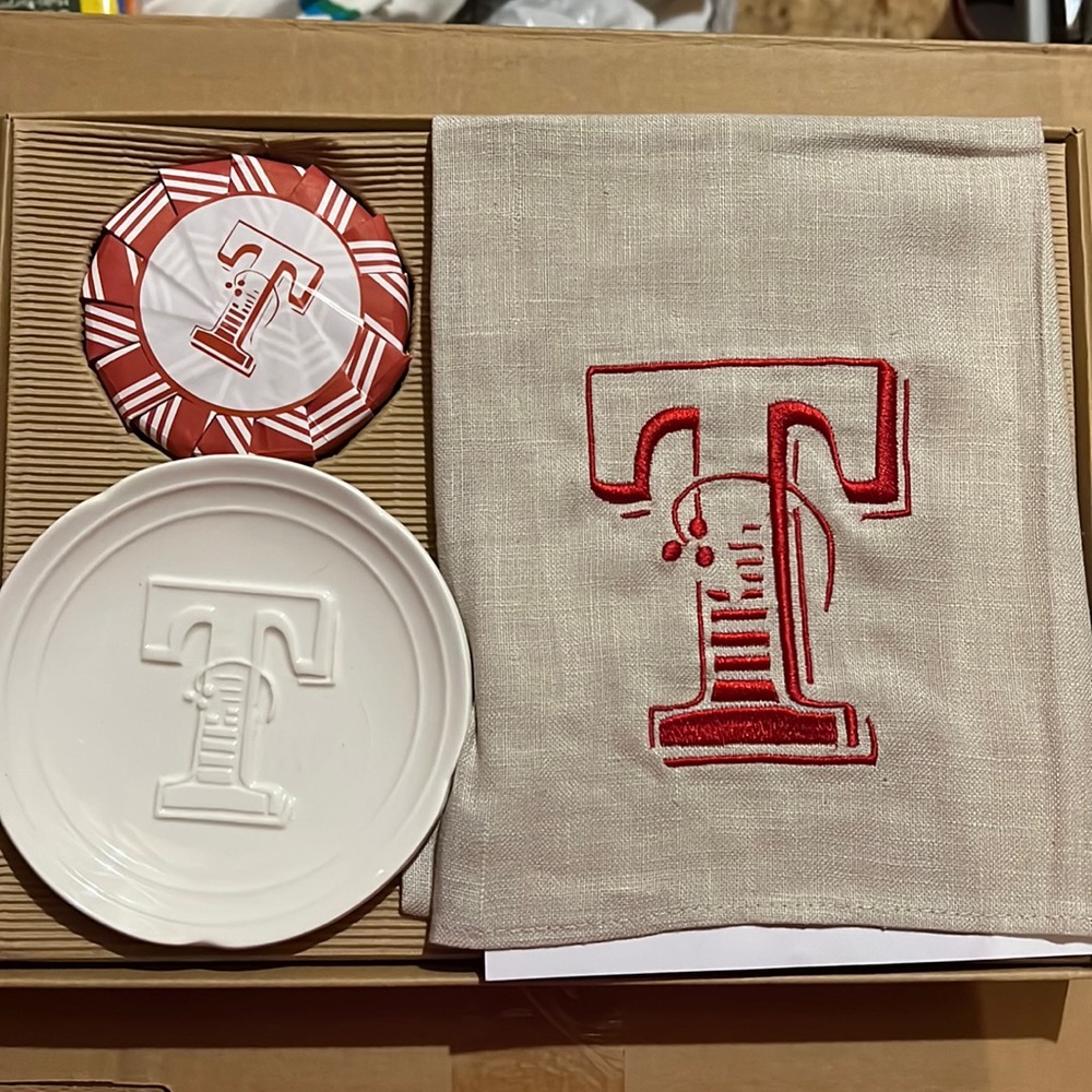 Mud Pie Guest Towel, Soap Dish and Soap Three Piece Set - Letter T